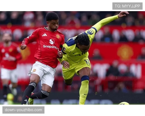 半场战报：曼联0-2落后热刺，客场防守漏洞频出